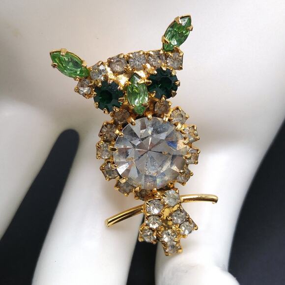 Vintage Green Rhinestone Owl Brooch, Uranium Glass Ears Nose, Gold Plated - Picture 7 of 10